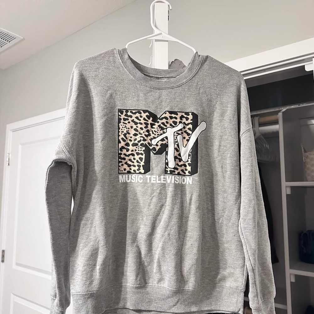 MTV Gray Leopard Print Sweatshirt